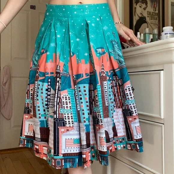 Dresstore Green NYC New York Skyline Landmark Pleated pinup retro Skirt L - Picture 1 of 12